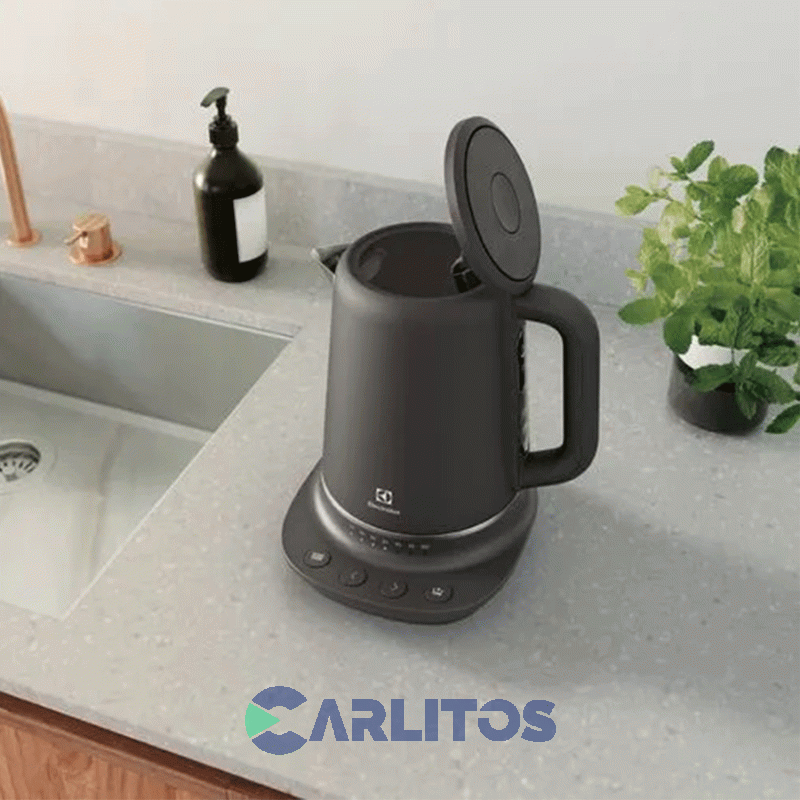 Pava Eléctrica Digital Con Jarra De Acero Inoxidable Electrolux Ekp70