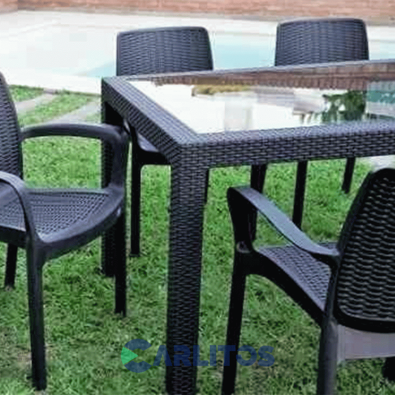Mesa Simil Rattan Voss Color Grafito 1.50 Mts Tapa Vidrio Templado 6 Mm